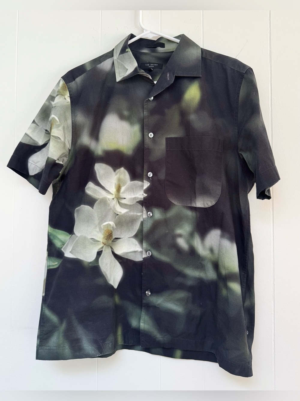 Ted Baker Campbell Photographic Floral Print Short Sleeve Button Down Shirt M 3
